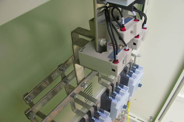 福安配电柜-应急照明配电柜使用对工作人员的具